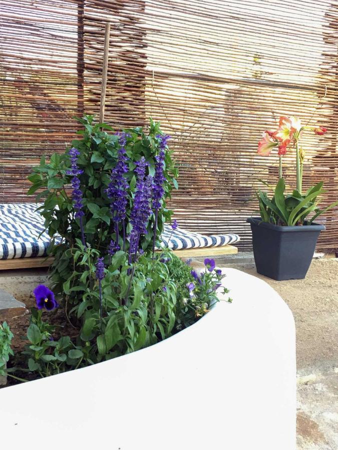 Livingfy Apt With Mountain View & Garden Vamos Buitenkant foto